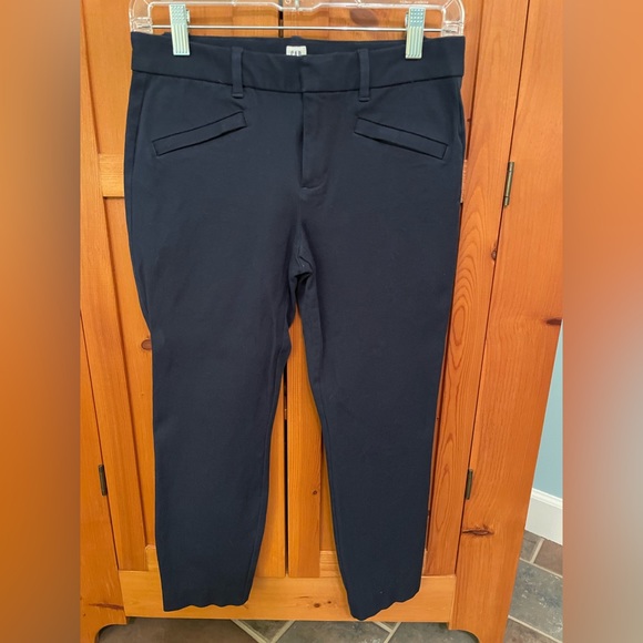 Gap navy capris 2P - Picture 2 of 9